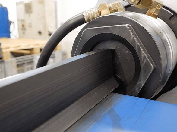 Rosca e canhão para máquinas de borracha